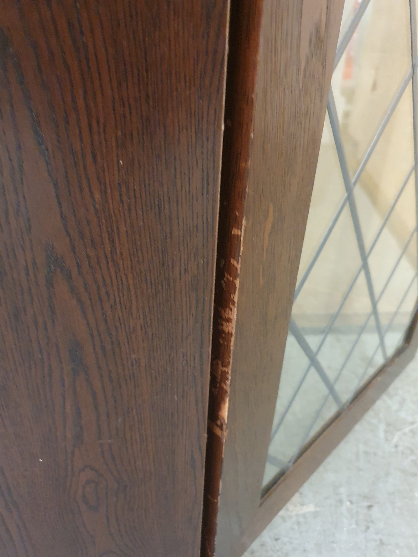 Mahogany Glass Door Cabinet with 1 Internal Shelf - EL104533