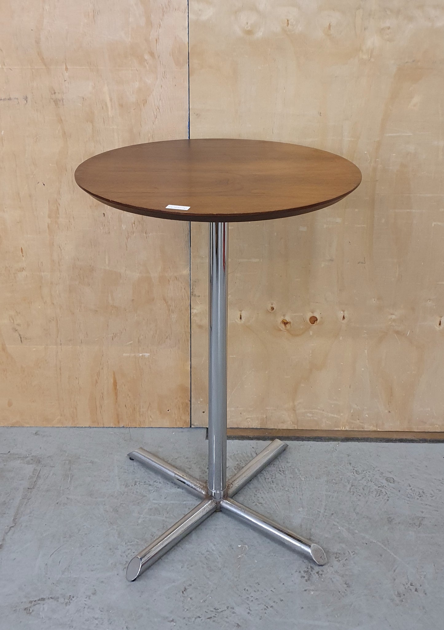 Tall Round Dark Wooden Top Outdoor Table with Chrome Base - EL103050