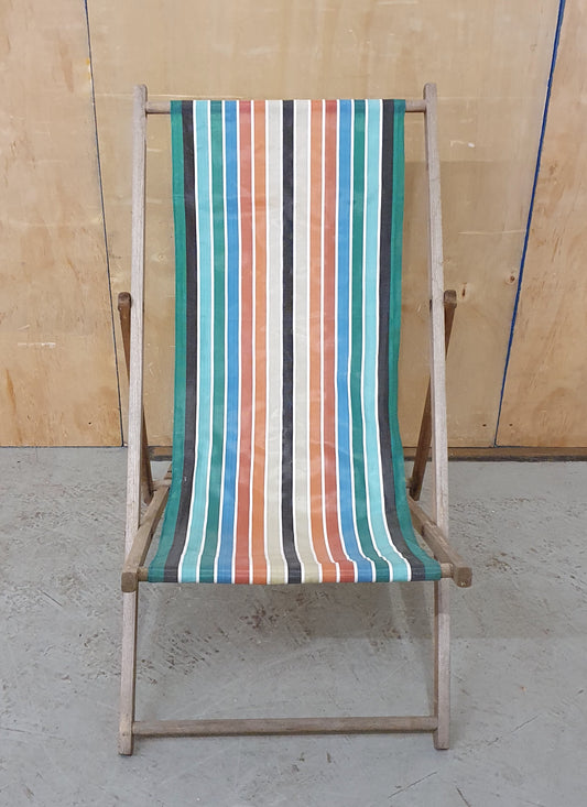 Striped Folding Deck Chair - EL102905