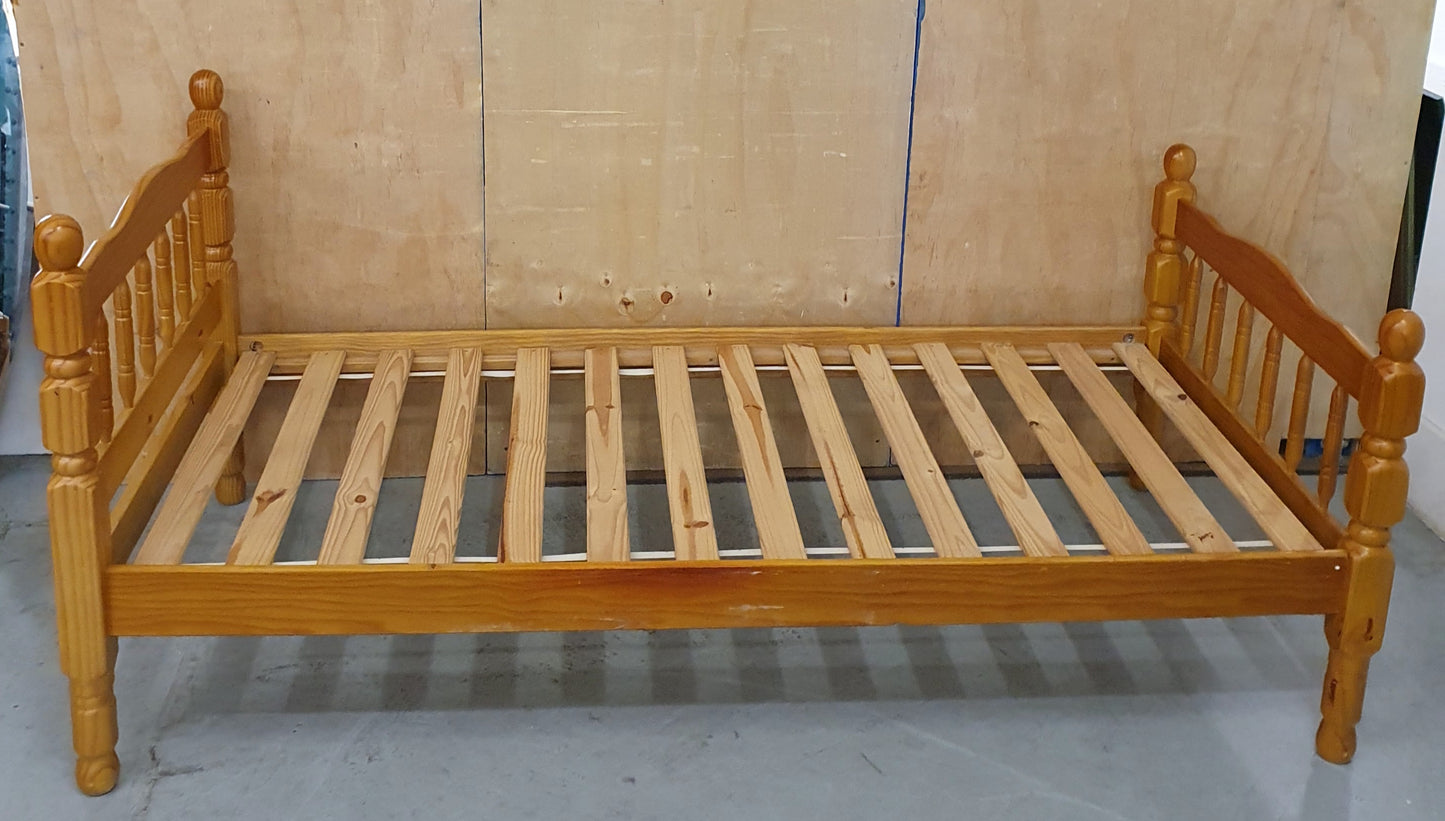 Pine Single Bedframe - 103016