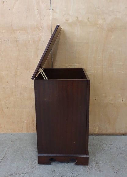 Small Mahogany Cabinet with 1 Door and Open Top Lid - 180925-01