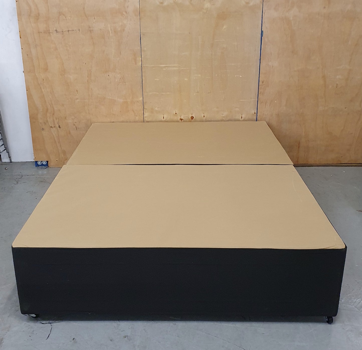 Black Double Divan Bedbase with 2 Drawers - 231124-01