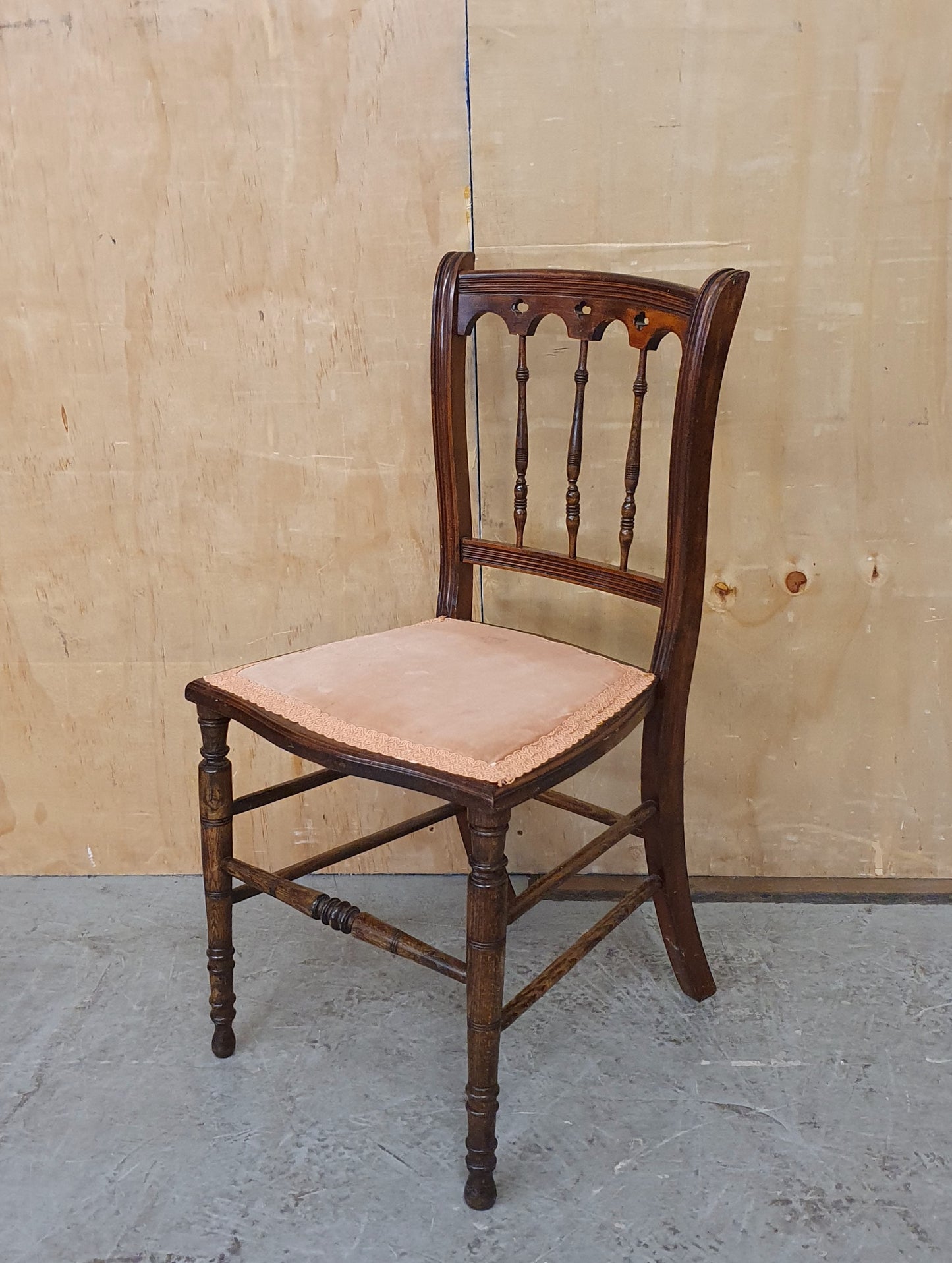 Vintage Single Dining Chair with Decorative Mahogany Frame - EL104484