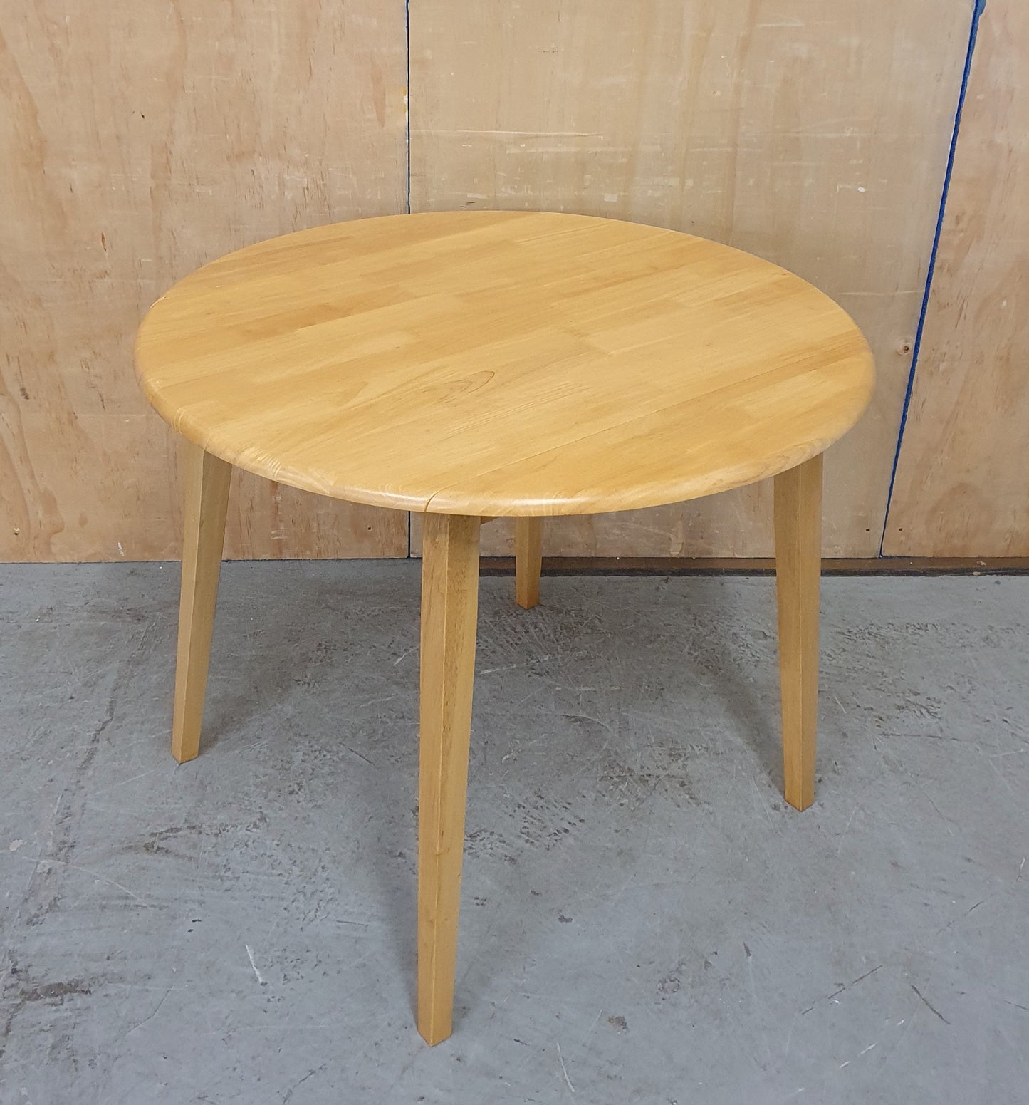 Pine Round Drop Leaf Dining Table - 104885
