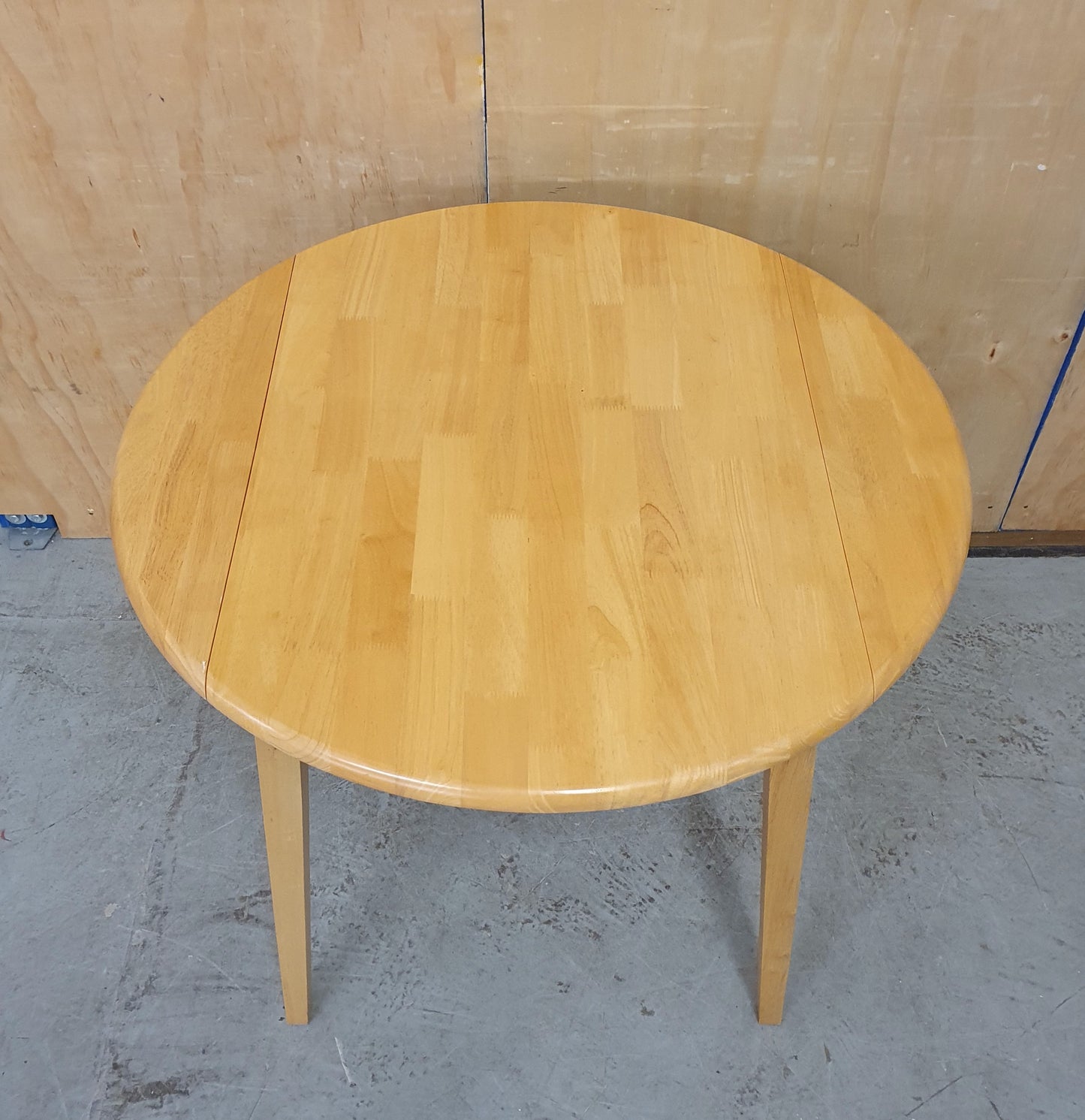 Pine Round Drop Leaf Dining Table - 104885