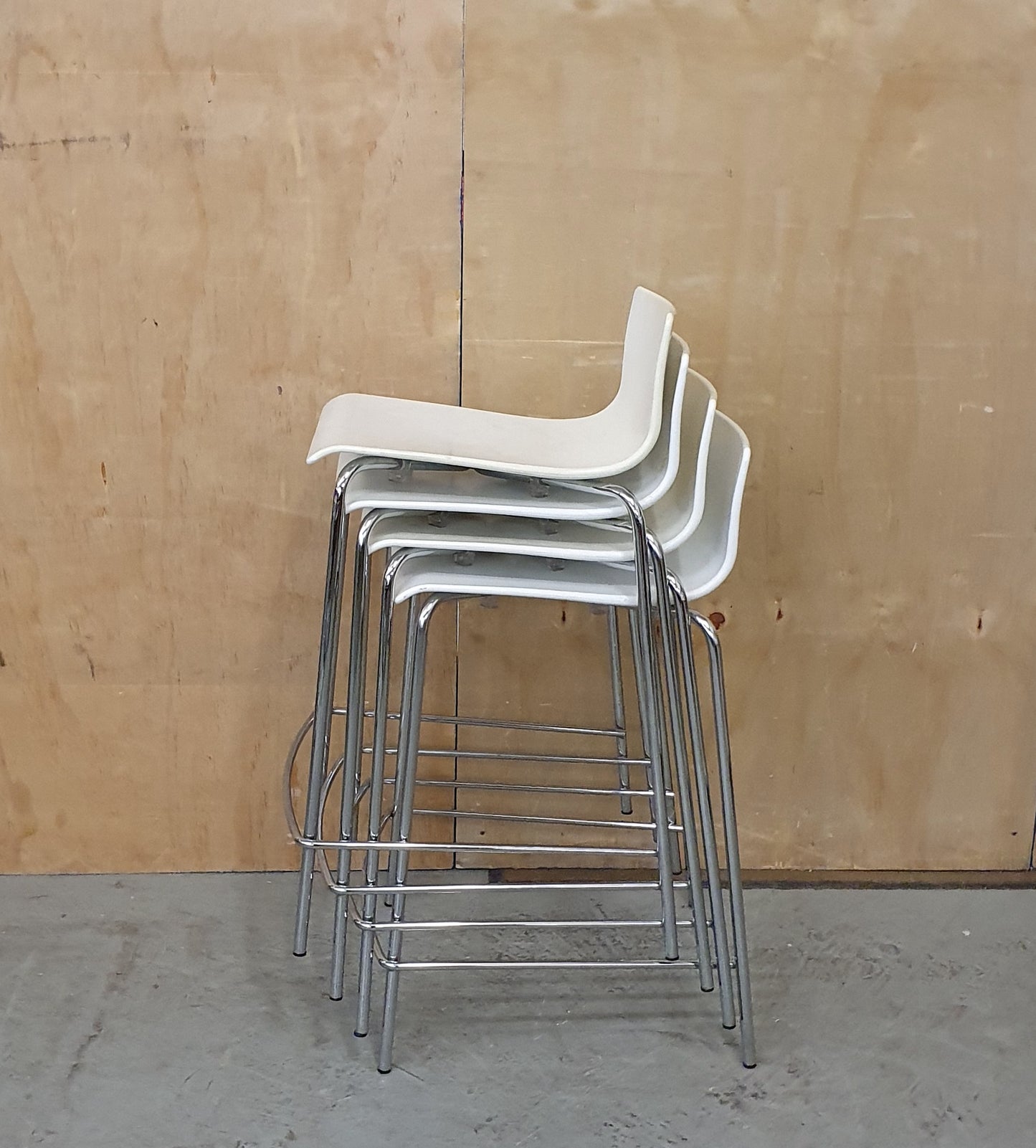 4 Matching White Stackable Bar Stools with Chrome Frame - RN103188 / RN103189 / RN103190 / RN103191