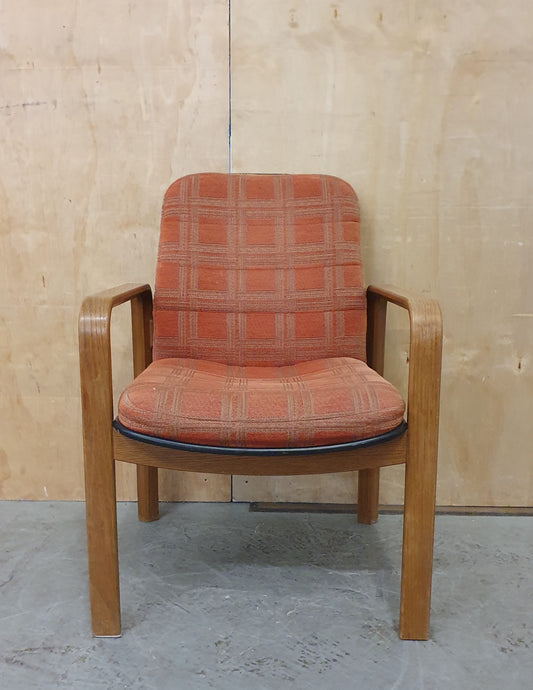 Single Classic Easy Chair with Wood Frame - 104813