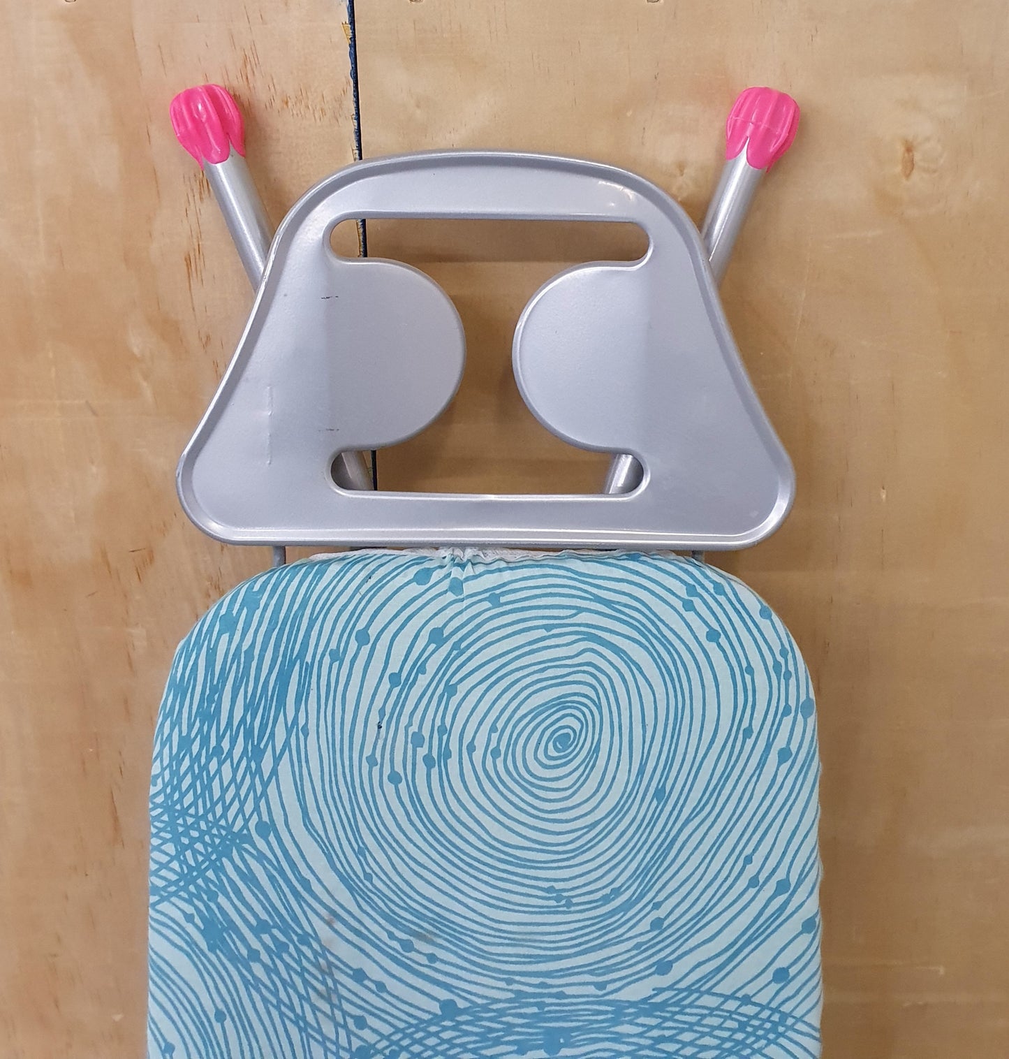 Collapsable Ironing Board - 104455