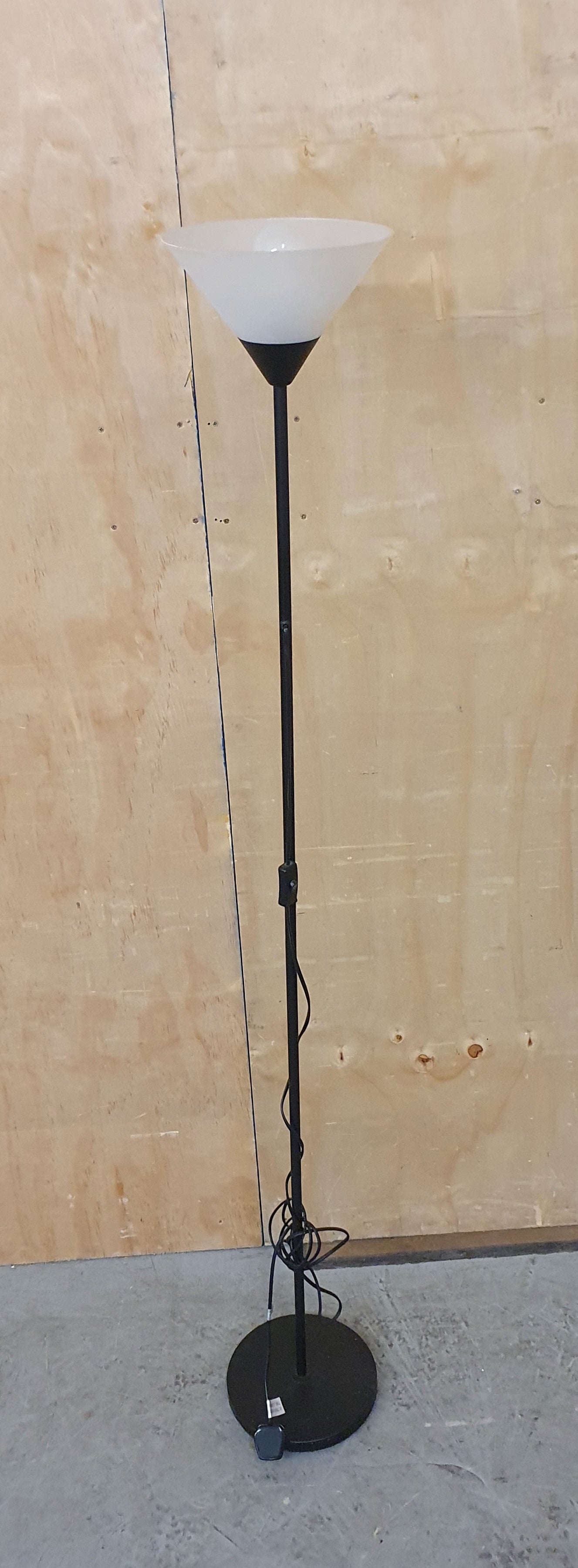 Cone Shape Standing Lamp - 190725-01