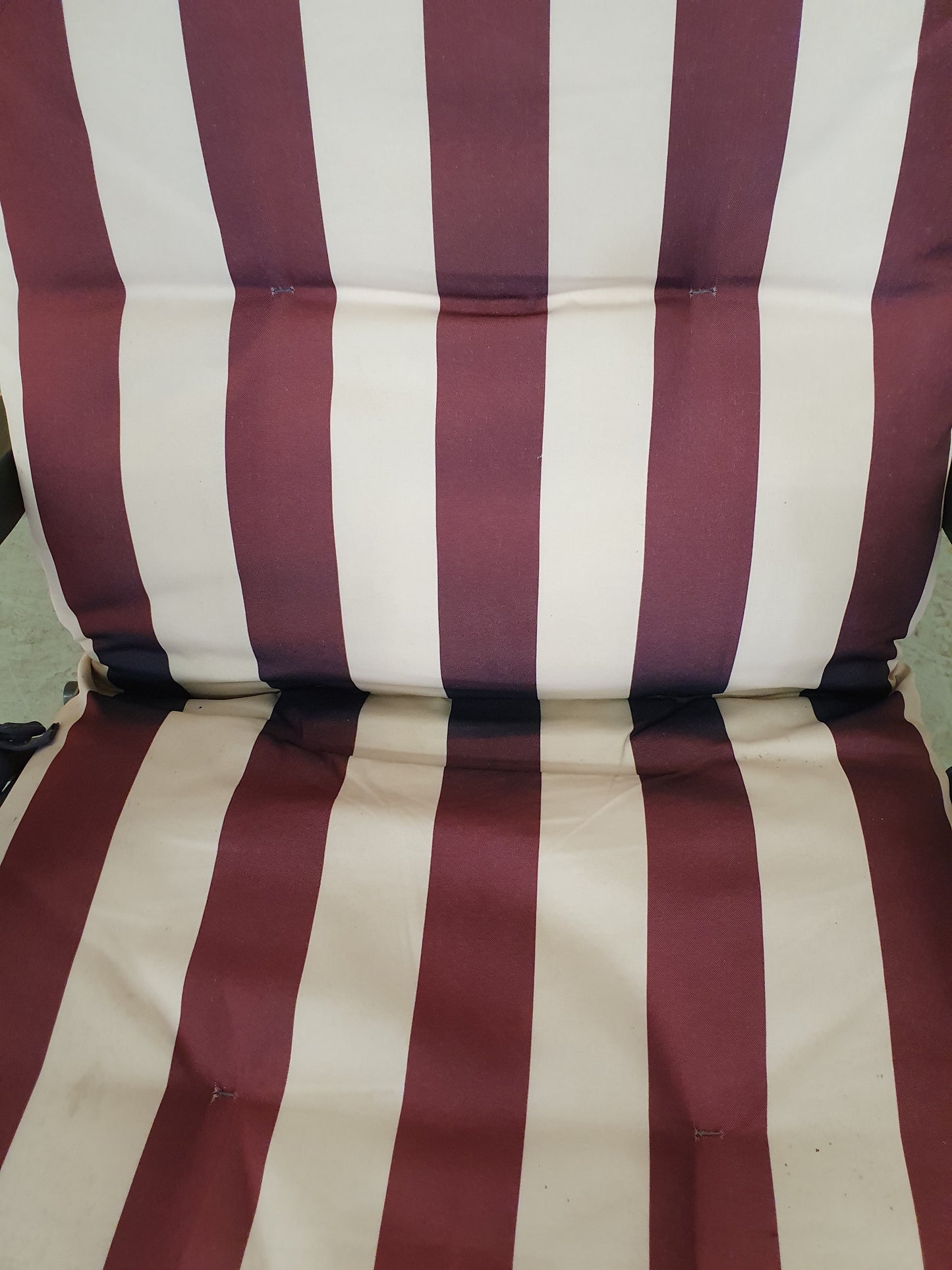 Striped Maroon Cushioned Seat Extendable Garden Lounger - EL102807