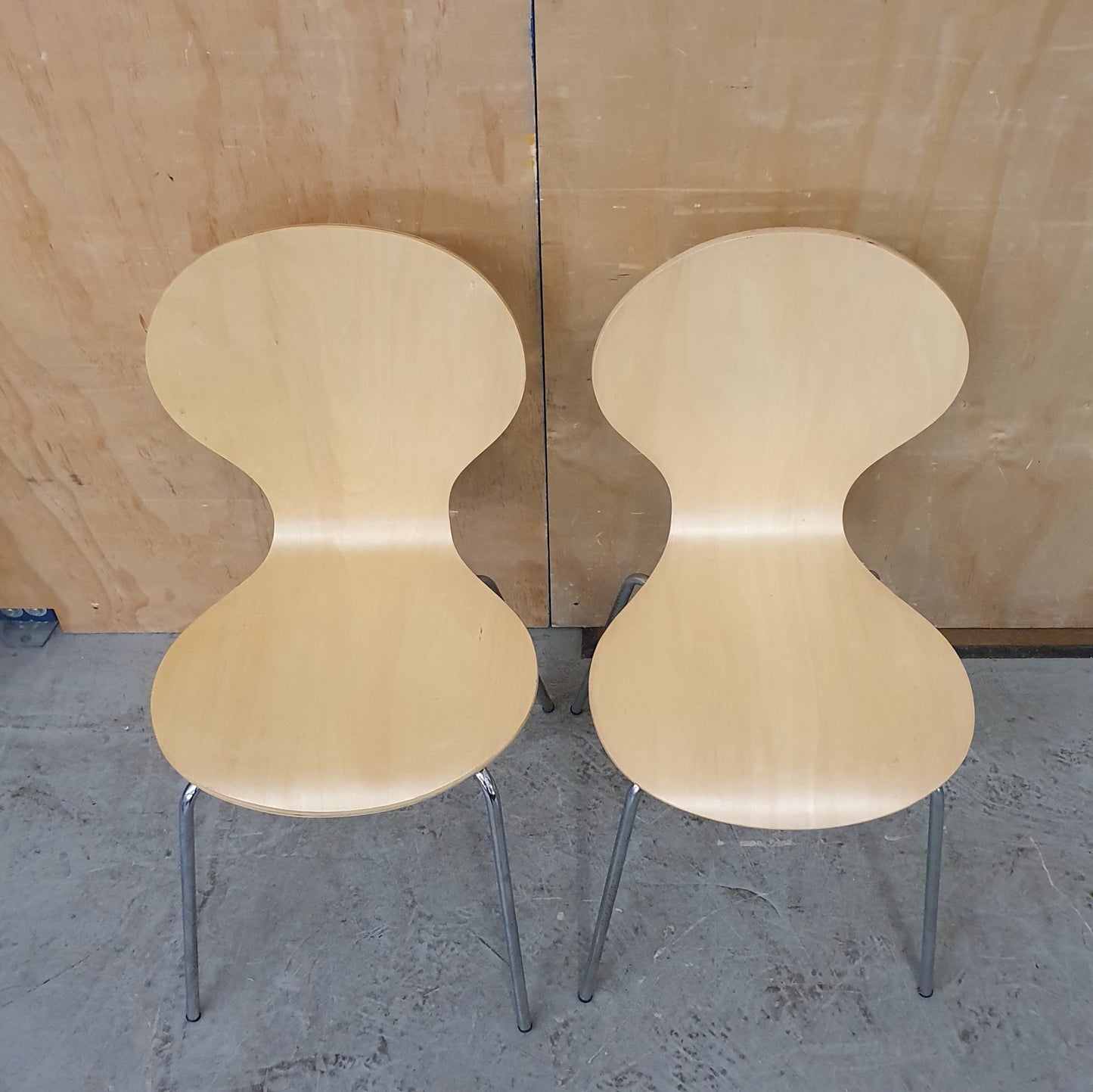 2 Matching Wood Dining Chairs with Round Seat and Back Rest - EL104561 / EL104562