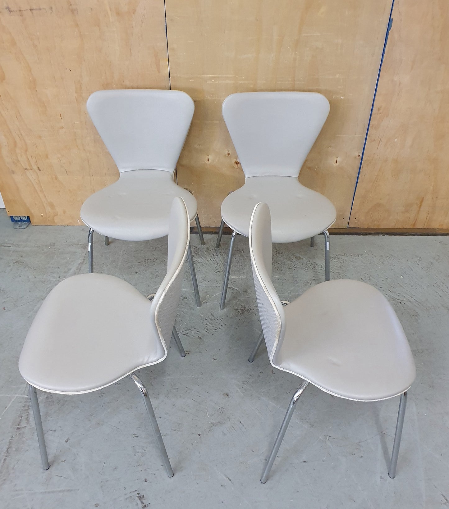 4 Matching Grey Faux Leather Dining Chairs with Chrome Frame - EL104367 / EL104368 / EL104369 / EL104370