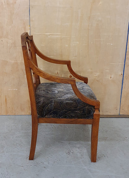 Single Wooden Chair with Decorative Back and Velvet Seat - EL103073