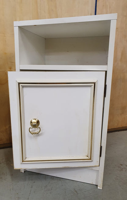 2 Matching White Wood Bedside Cabinets with Gold Trim - EL101459 / EL101460