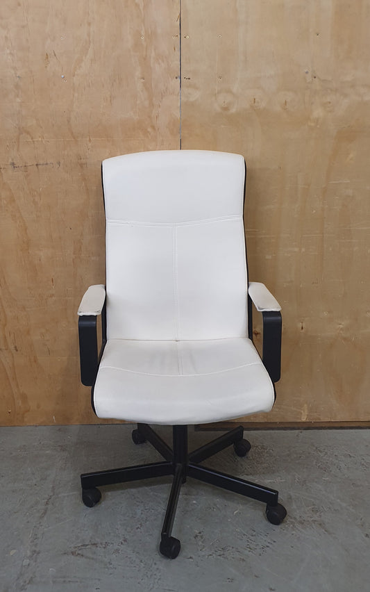 Black and White Faux Leather Height Adjustable Office Chair on Castor Wheels - 104834