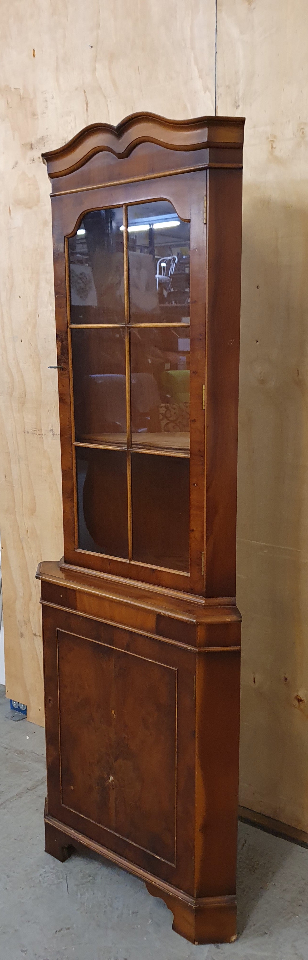 Wooden Tall Corner Glass Display Cabinet with 2 Lockable Doors and Internal Shelving - EL102876