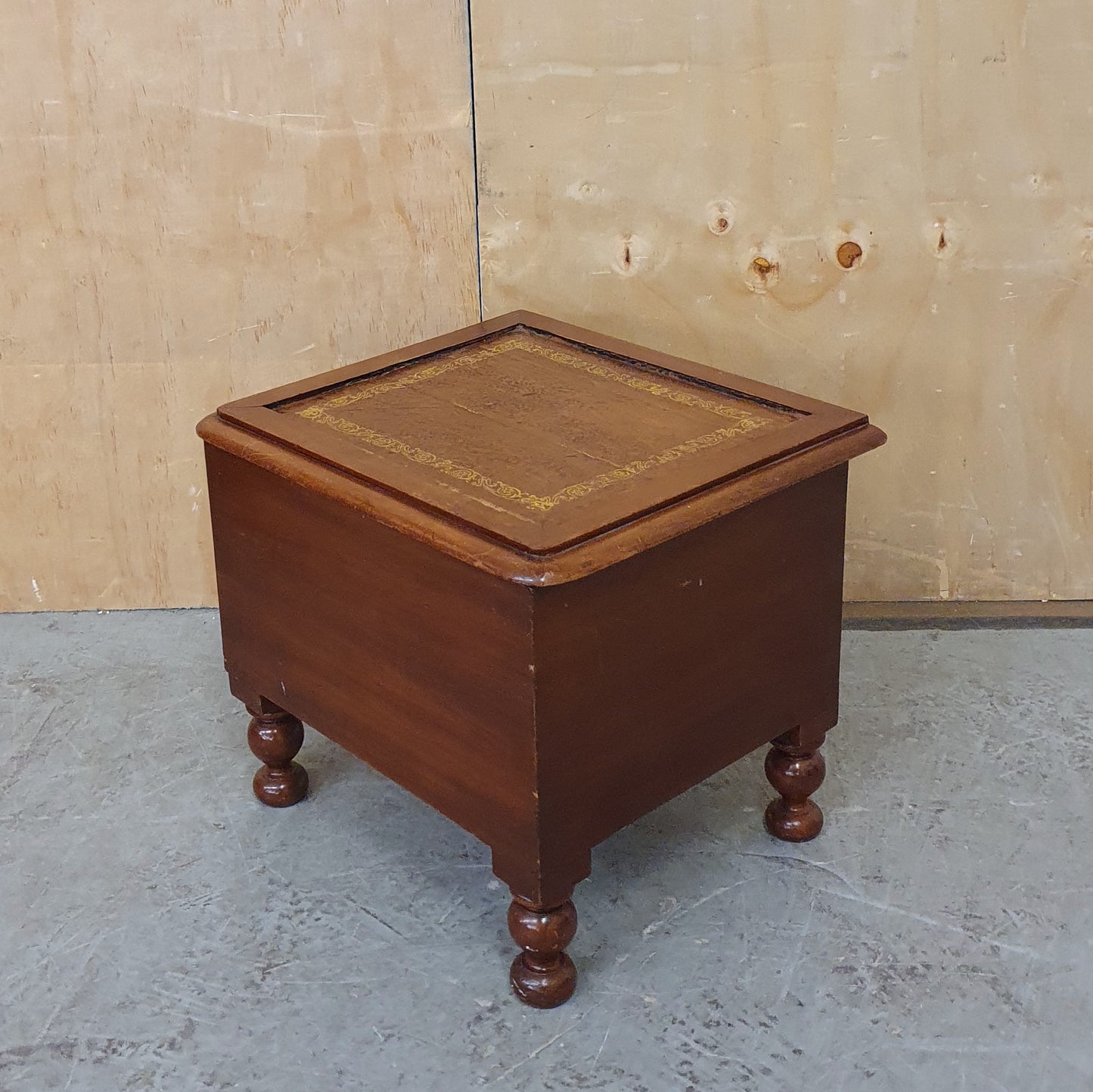 Wood Storage Box with Open Top Decorative Lid - EL104402