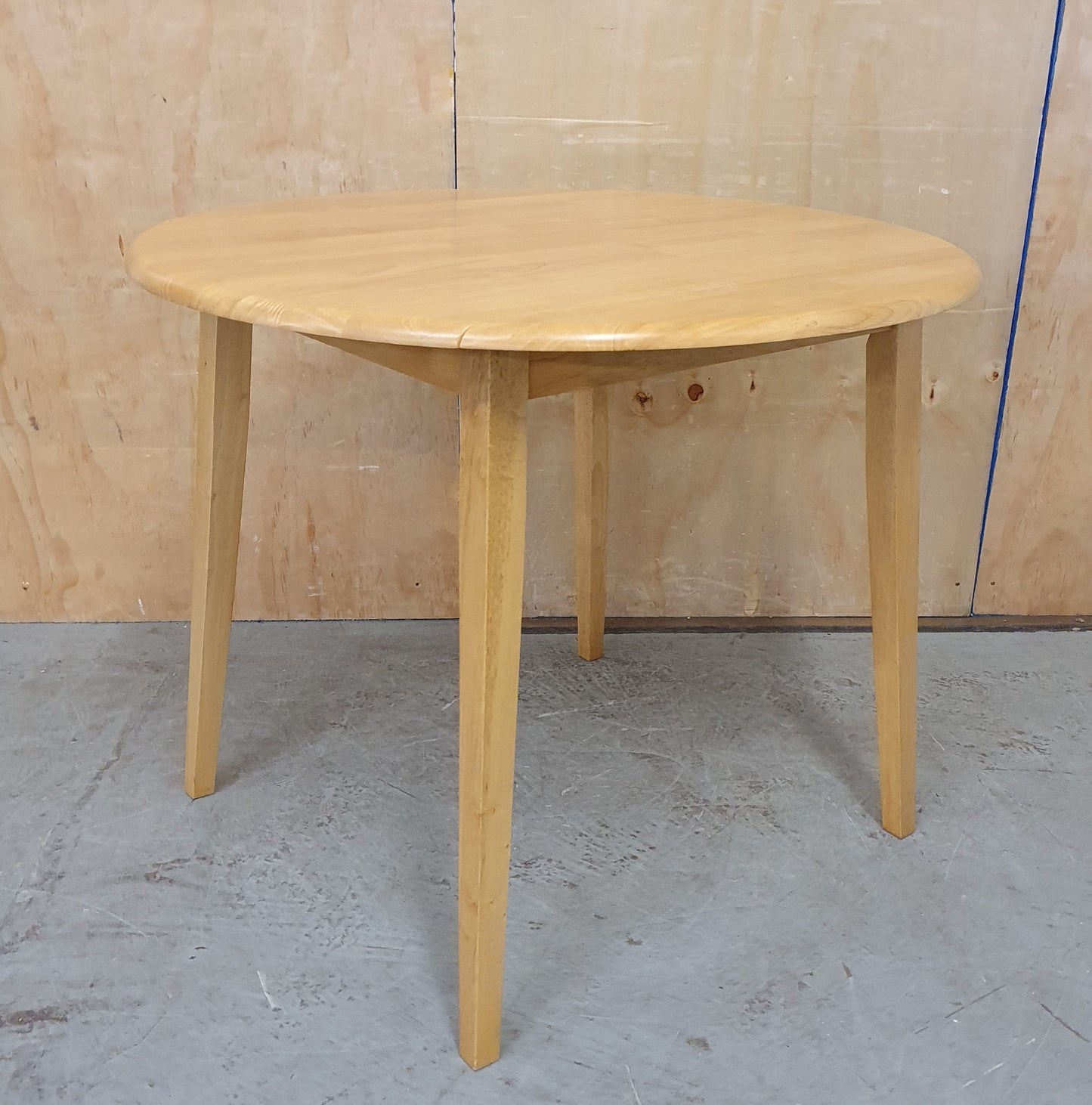 Pine Round Drop Leaf Dining Table - 104885