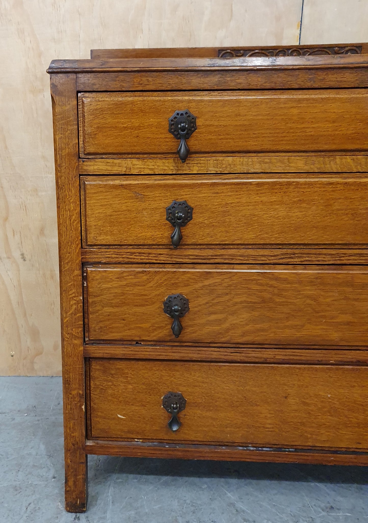 Vintage 4 Drawer Chest of Drawers with Engraved Top Panel - 104810