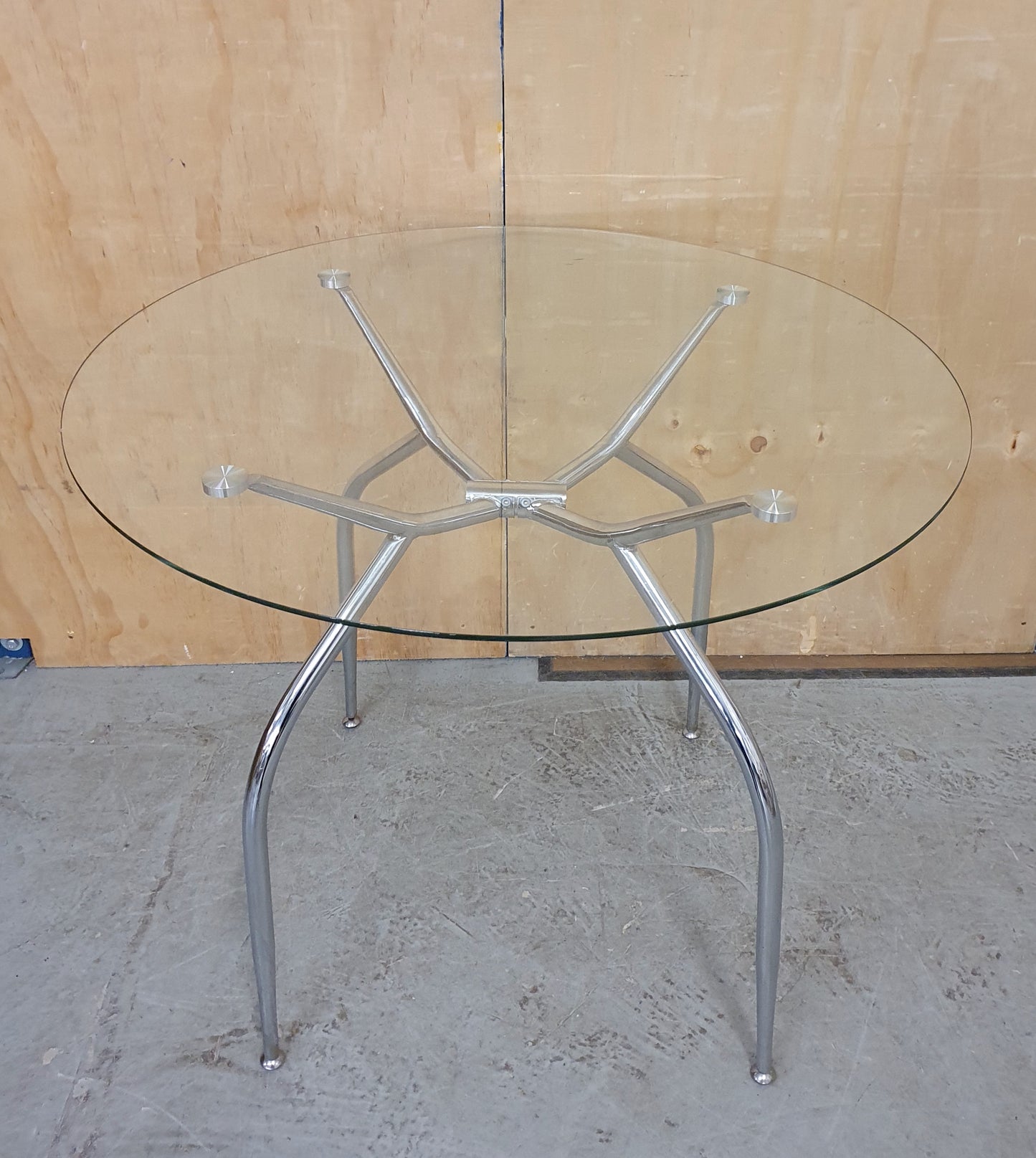 Round Glass Top Dining Table with Chrome Legs - EL104902