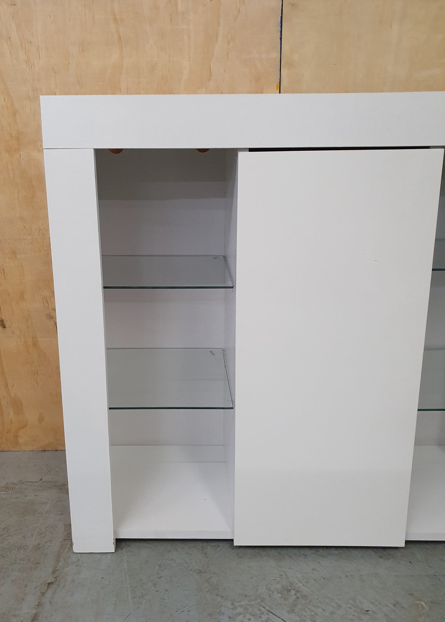 White Wooden Cabinet with 2 Tempered Glass Shelves on Left and Right Side - EL102885