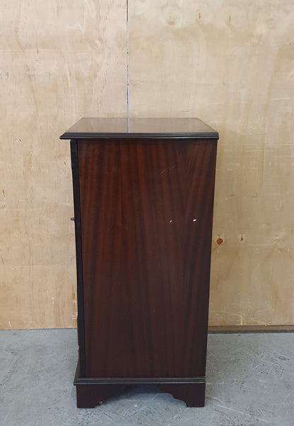 Mahogany Cabinet with Open Top Lid - 104420