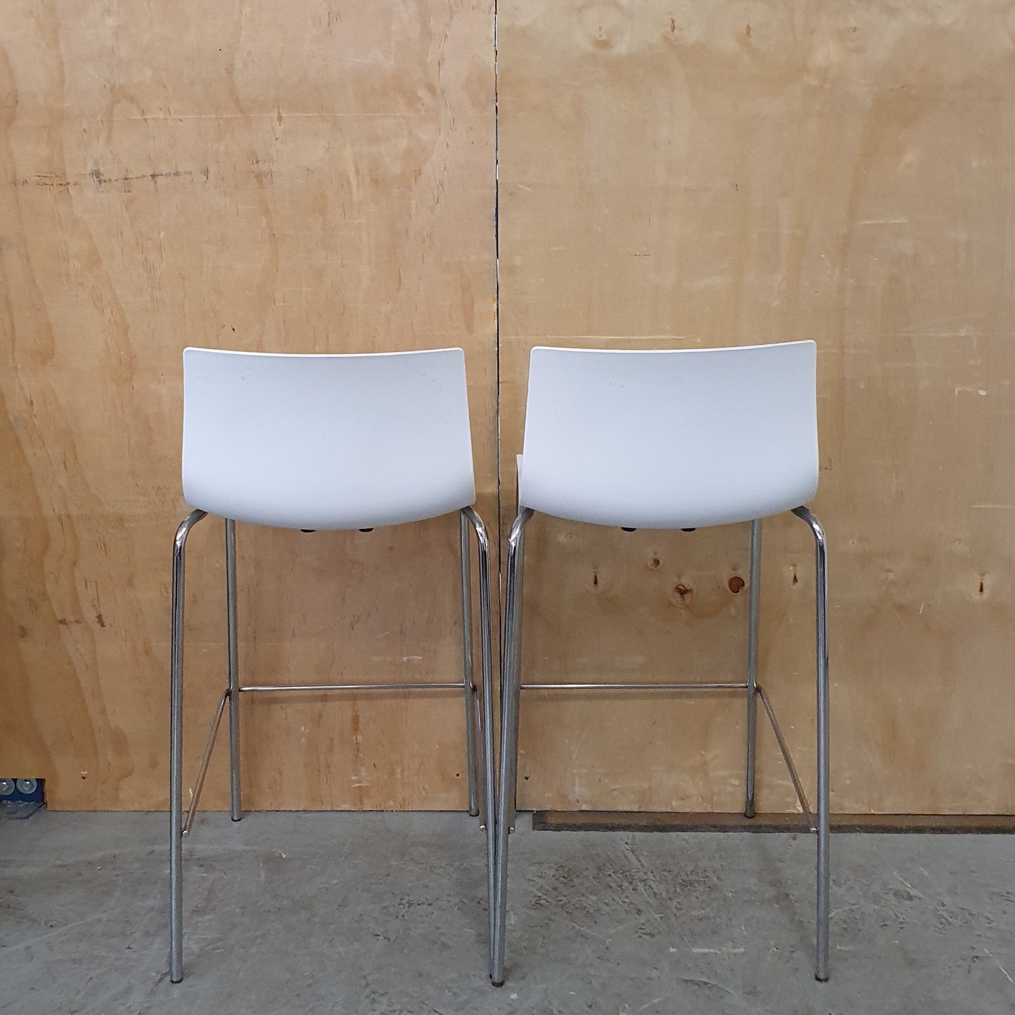 2 Matching Stackable White Bar Stools with Chrome Frame - EL104600 / EL104601