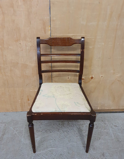 5 Matching Antique Mahogany Dining Chairs with Remavable Seats - 104146 / 104147 / 104148 / 104149 / 104150