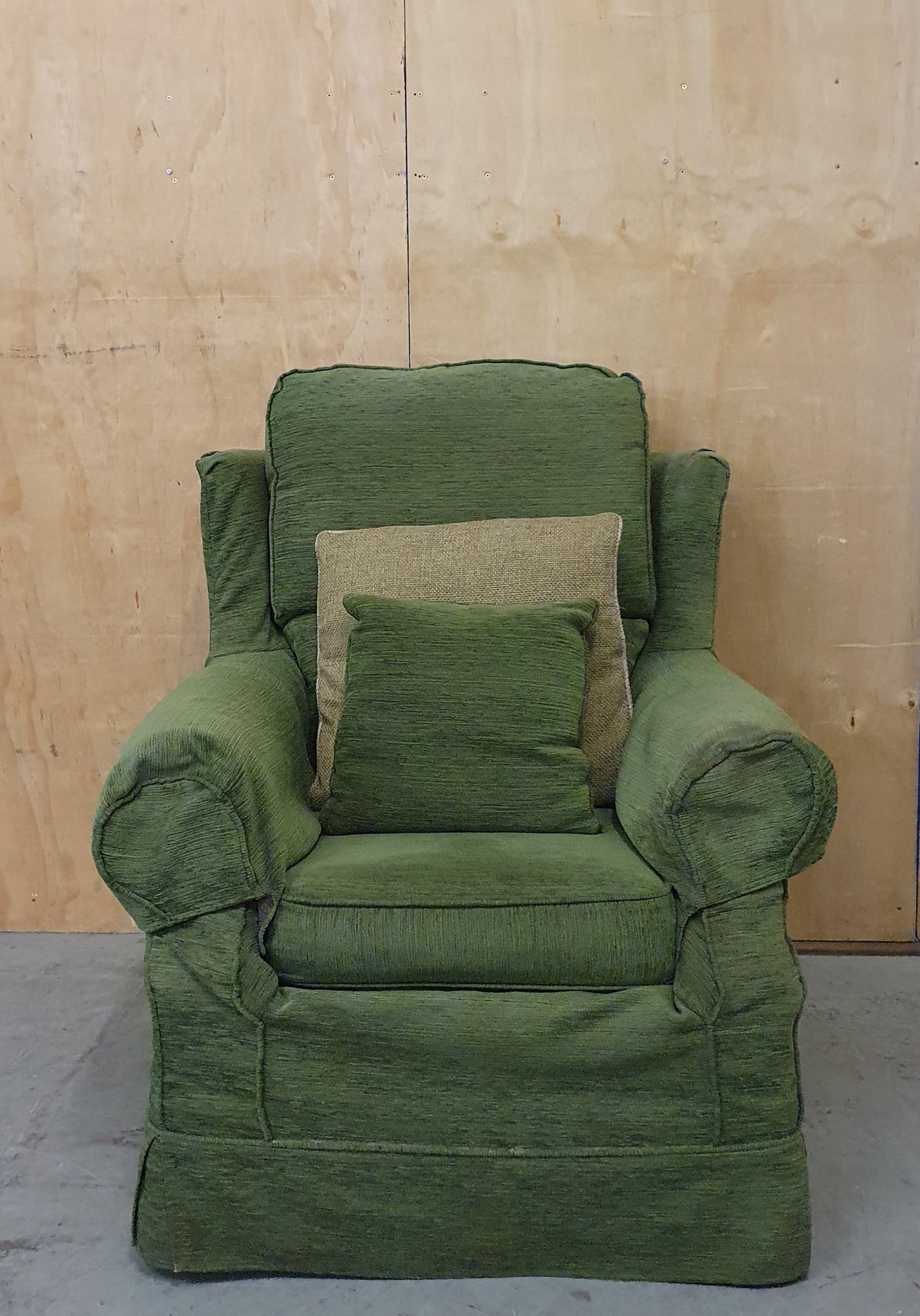 Green Fabric Armchair on Wheels - 104897