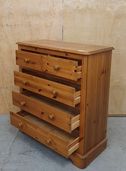 5 Drawer Pine Chest of Drawers - 104798