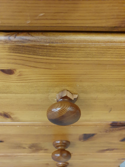 4 Drawer Pine Chest of Drawers - 104877