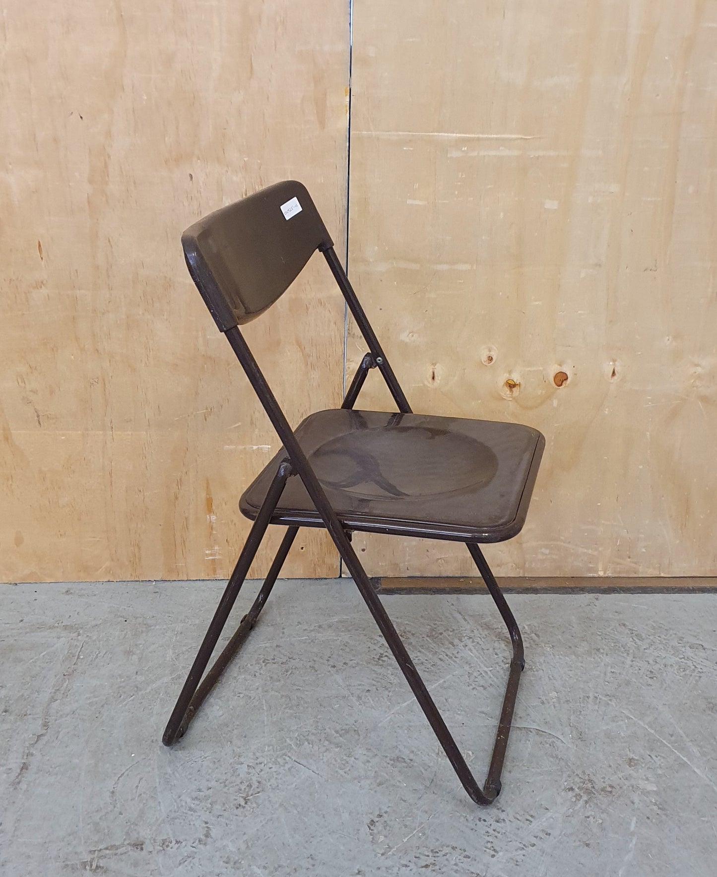 Single Brown Metal Folding Chair - 010525-01
