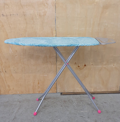 Collapsable Ironing Board - 104455