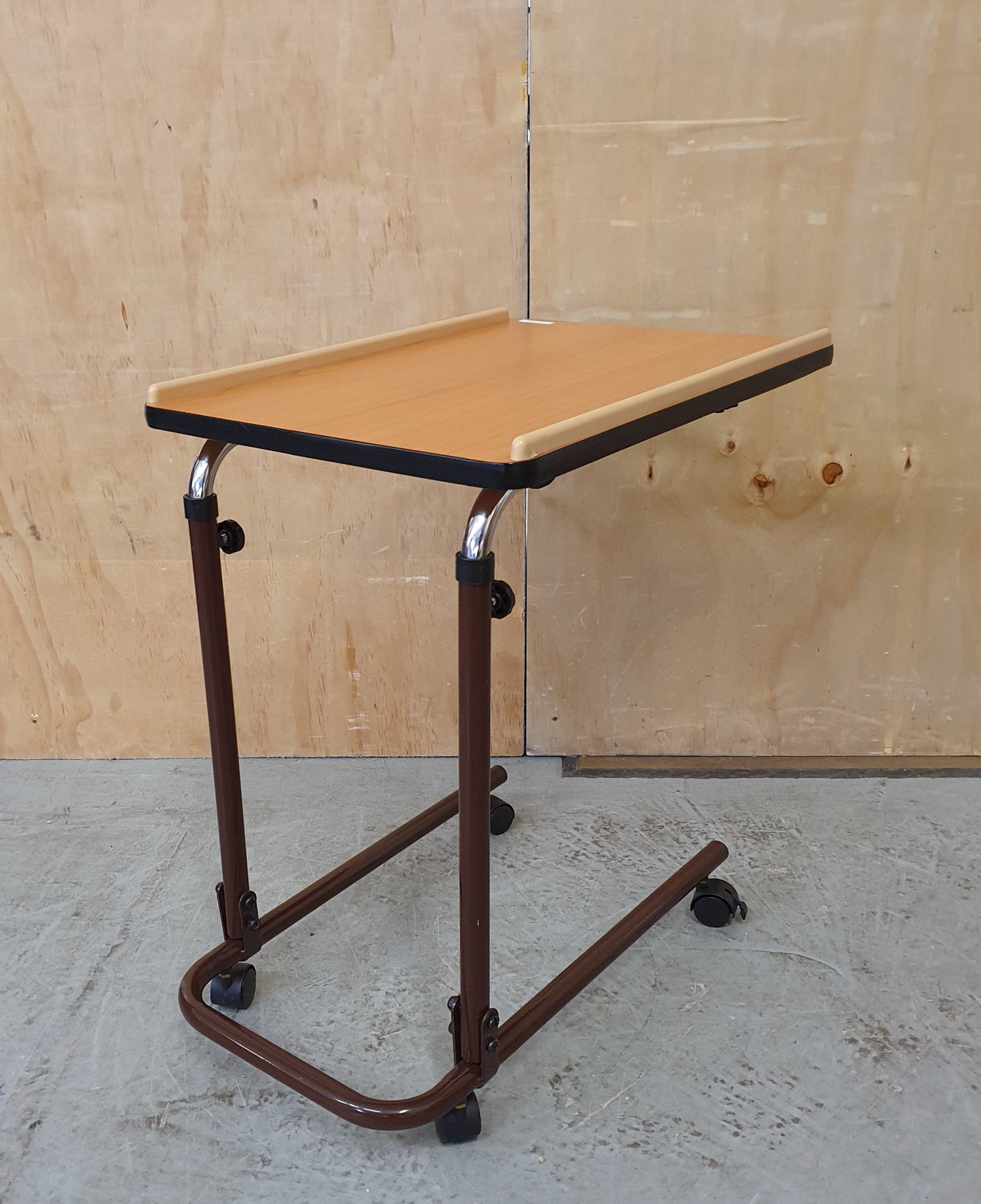 Bedside Table on Castor Wheels - 103991