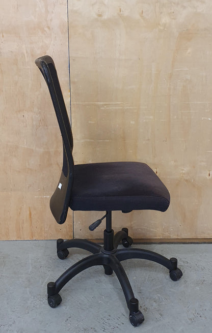 Black Mesh Back Office Chair on Wheels with Adjustable Height - 102442