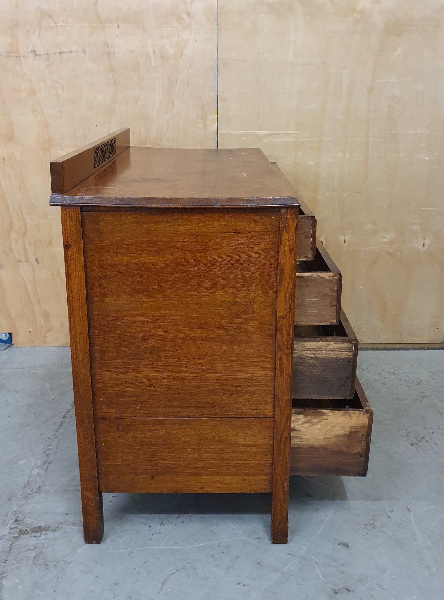 Vintage 4 Drawer Chest of Drawers with Engraved Top Panel - 104810