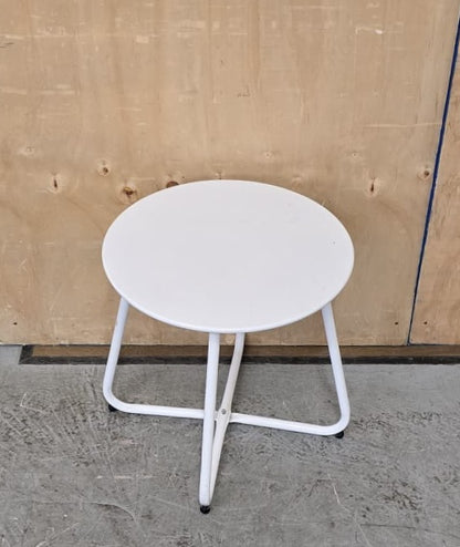 Small White Metal Coffee Table - EL104757