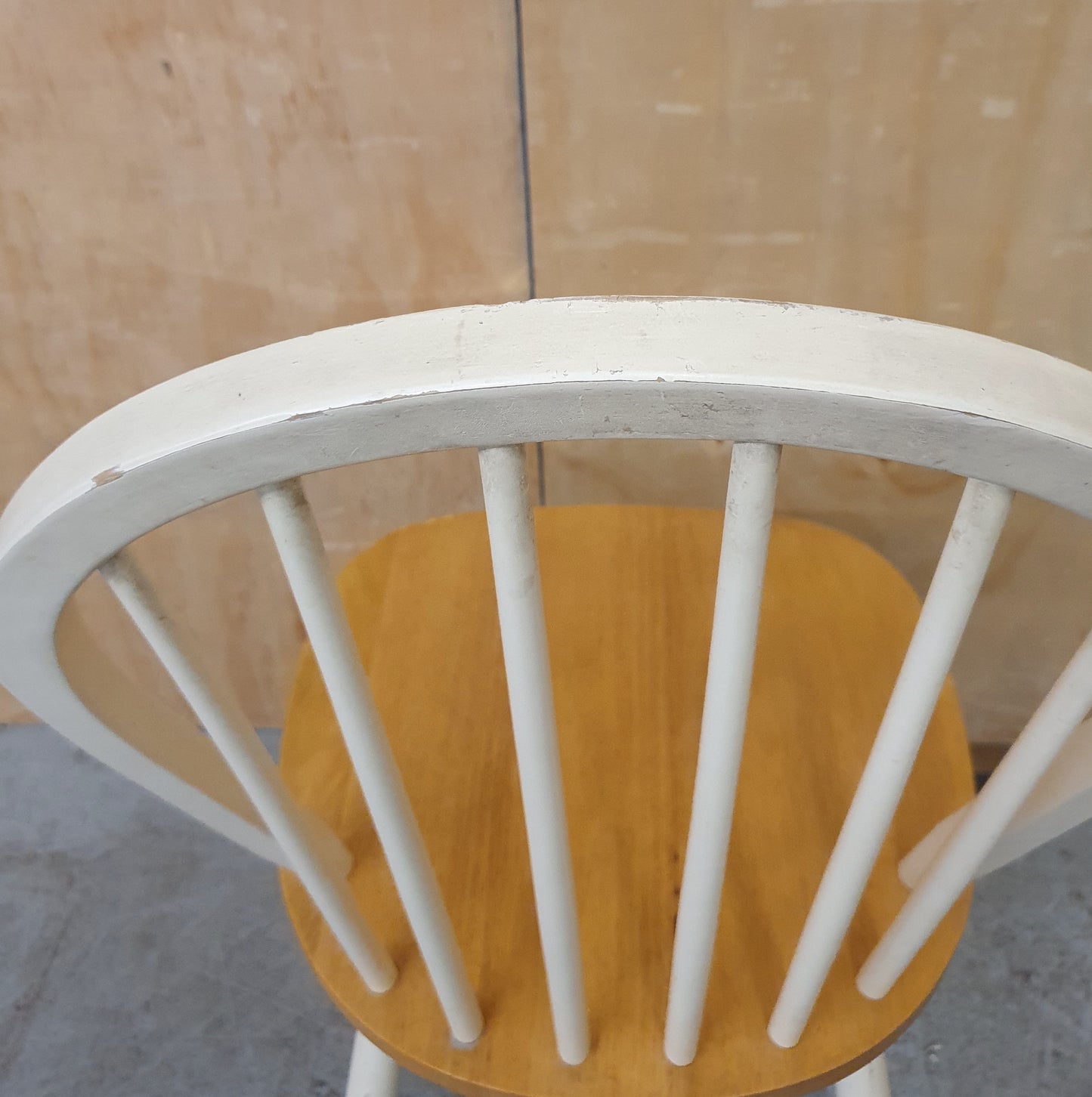 Single Wooden Spindle Back Chair - EL103995