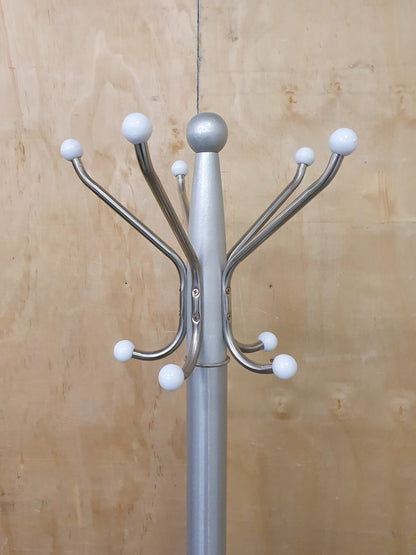Feestanding Coat Stand with Round Marble Base - 104608