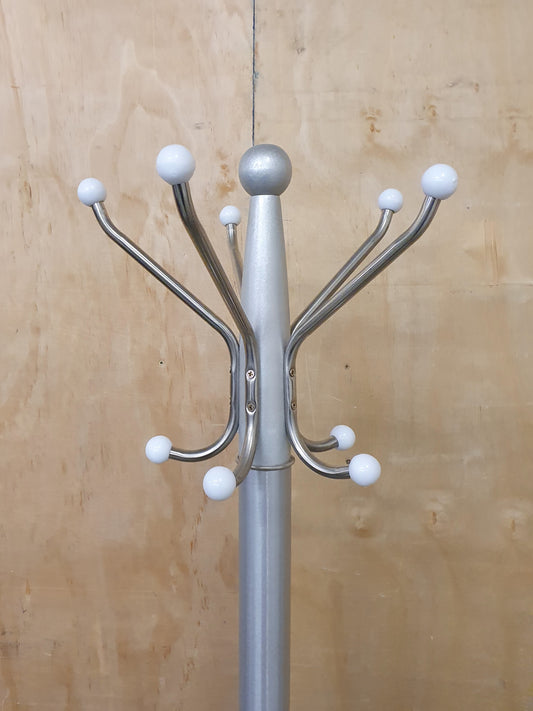 Feestanding Coat Stand with Round Marble Base - 104608
