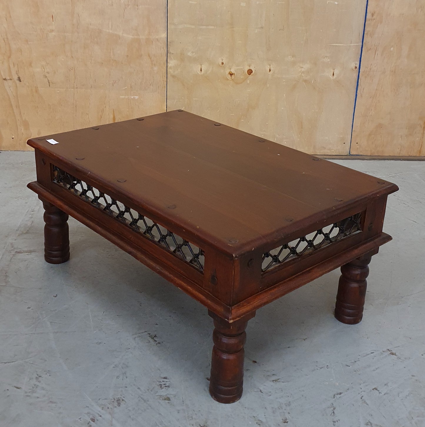 Mahogany Heavy Coffee Table with Cast Iron Detail - EL102833