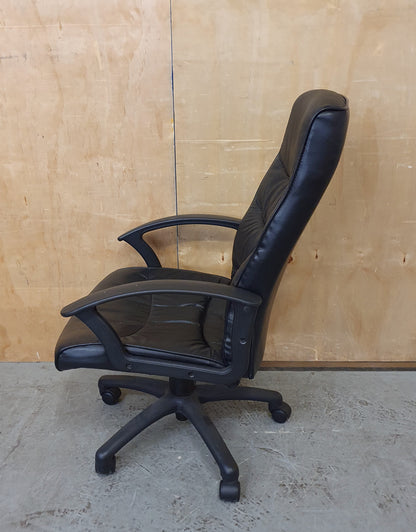 Black Leather Office Chair with Chrome Frame - EL104440