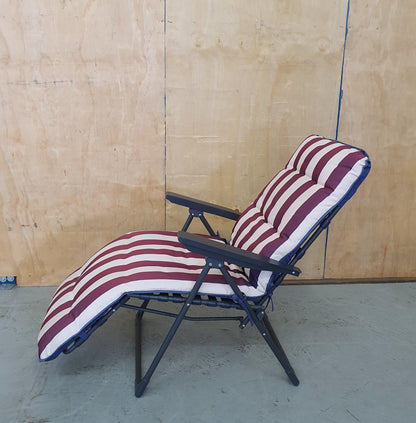 Striped Maroon Cushioned Seat Extendable Garden Lounger - EL102807