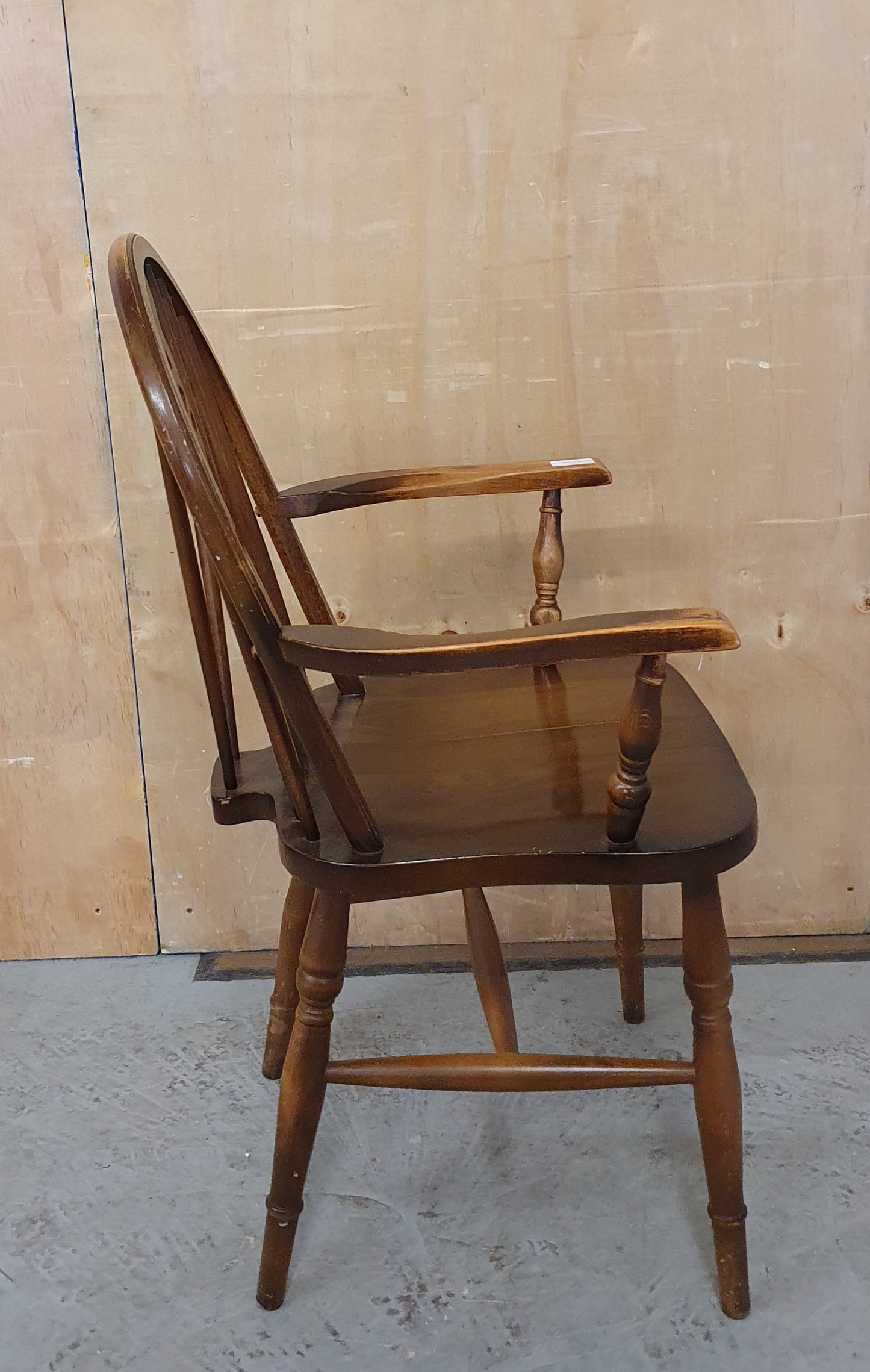 Mahogany Spindle Decorative Back Single Dining Chair with Arms - BB250324-13