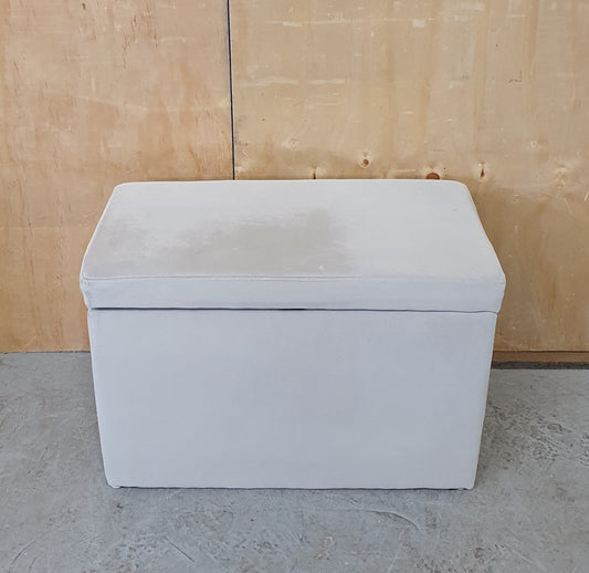 Small Grey Velvet Storage Ottoman - 104043