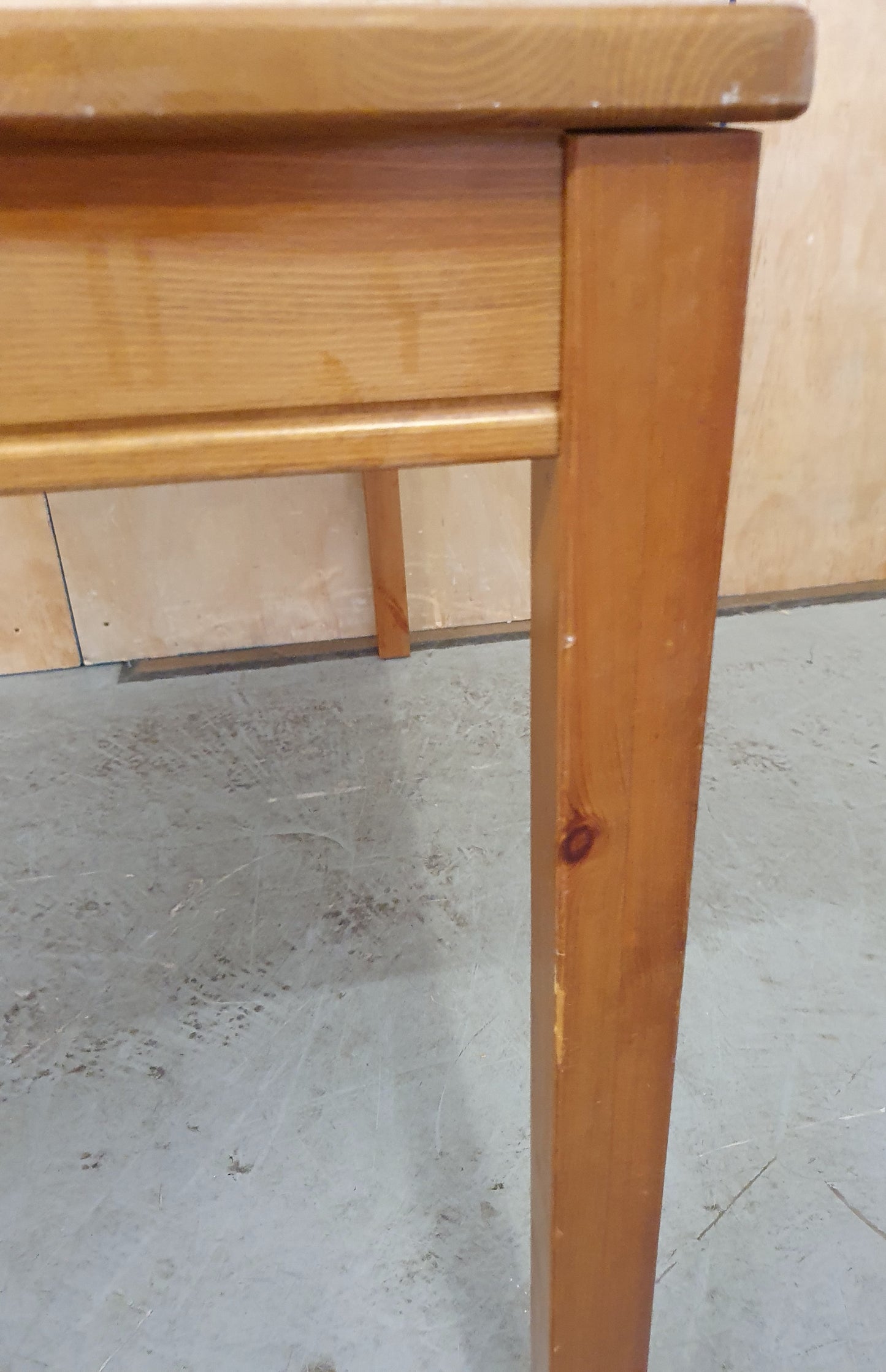 Small Pine Dining Table - 040725-02