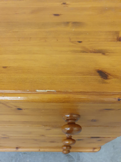 4 Drawer Pine Chest of Drawers - 104877