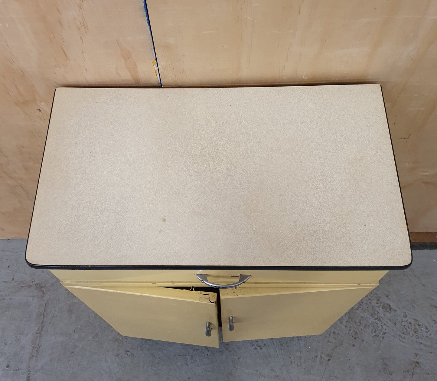 Vintage Small 2 Door 1 Drawer Free Standing Wood Kitchen Cabinet - 104033