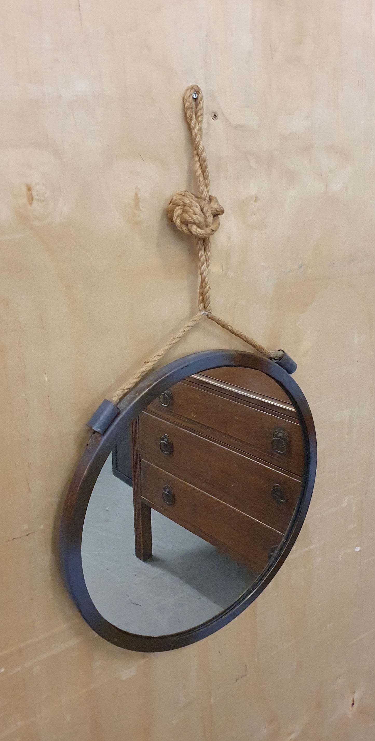 Metal Frame Round Mirror with Rope for Hanging - 260925-01