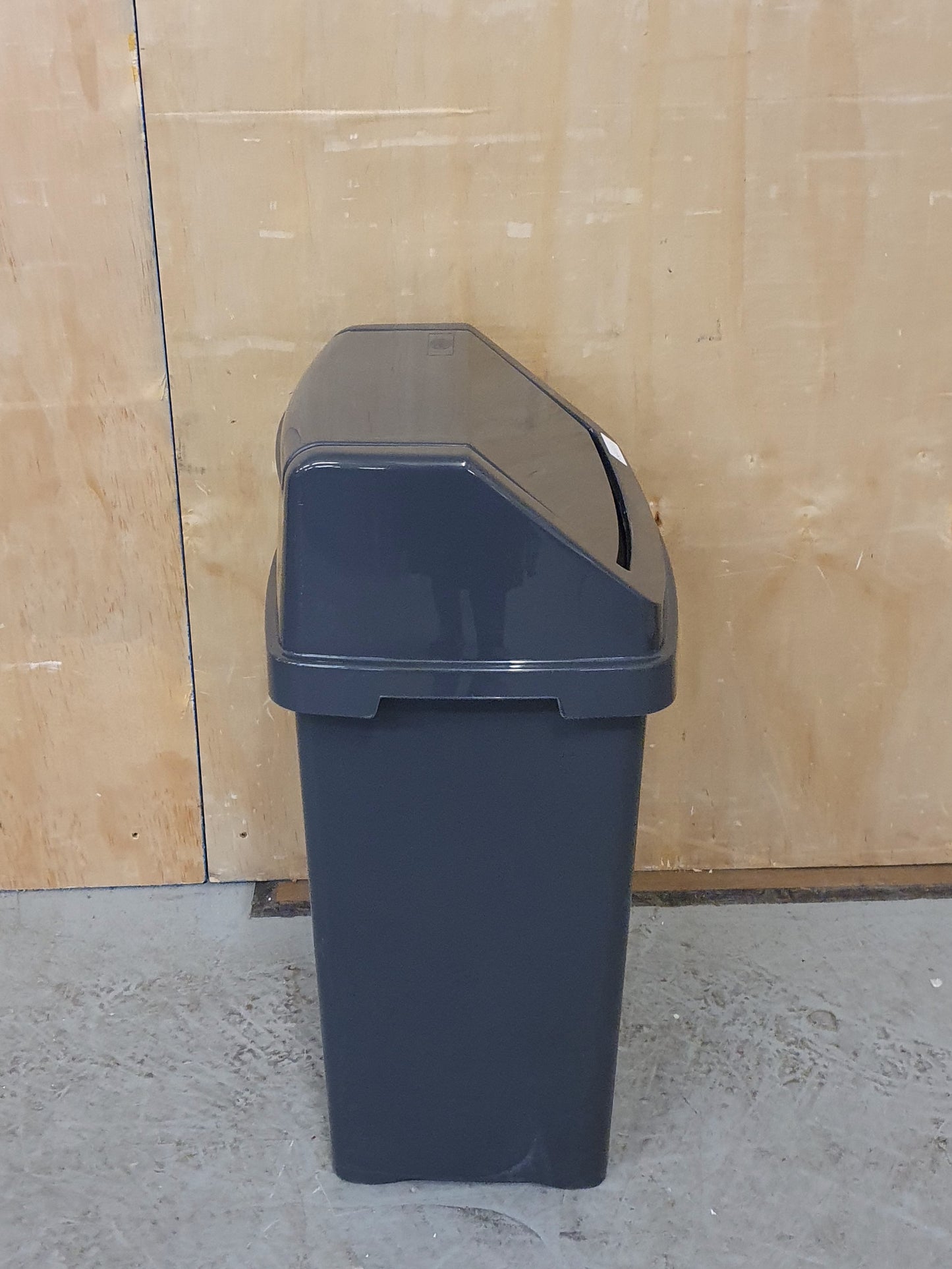 WHAM Grey 50 Litre Swing Bin - RN103218